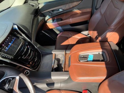 Used 2017 Cadillac Escalade Premium Luxury image 17