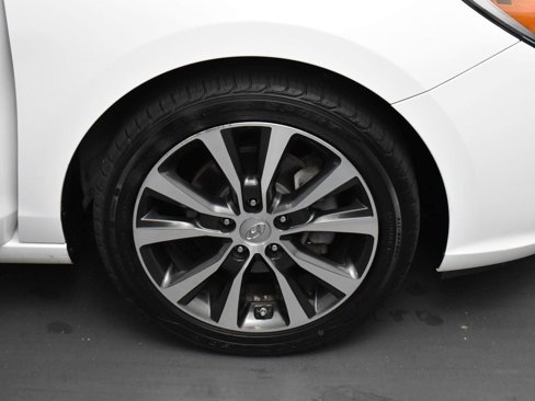 Used 2018 Hyundai Elantra GT image 27