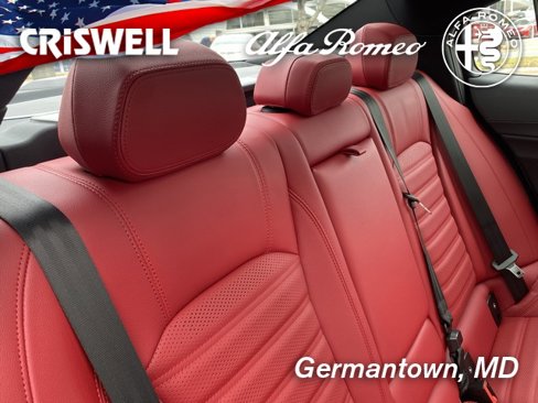 New 2025 Alfa Romeo Giulia AWD image 45