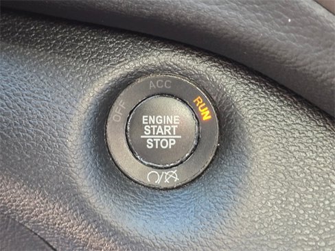 Used 2020 Jeep Cherokee Latitude Plus image 30