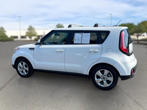Certified 2017 Kia Soul image 3