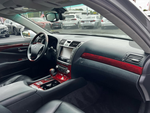 Used 2010 Lexus LS 460 L image 22