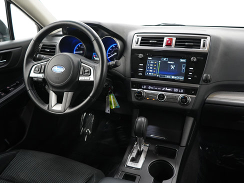 Used 2017 Subaru Outback 2.5i Premium image 12