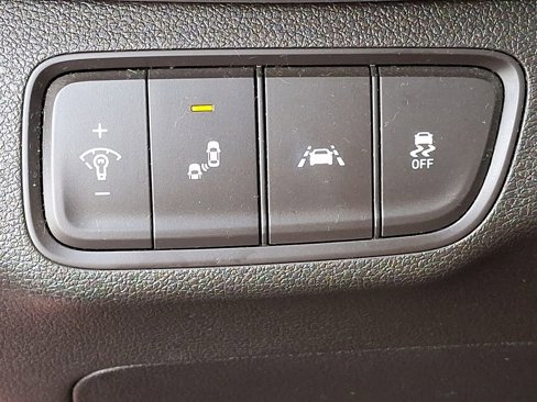 Used 2019 Hyundai Santa Fe SEL image 19