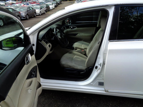 Used 2016 Nissan Sentra SV image 10