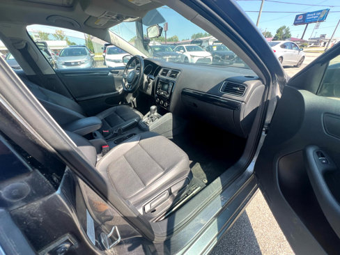 Used 2015 Volkswagen Jetta TDI SEL image 14