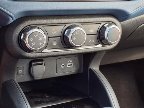 New 2025 Nissan Versa SV w/ Trunk Package image 7