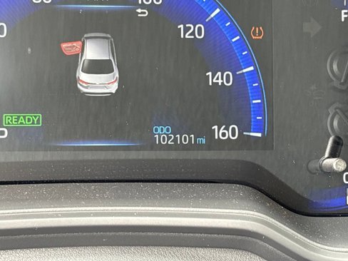 Used 2020 Toyota Corolla LE image 7