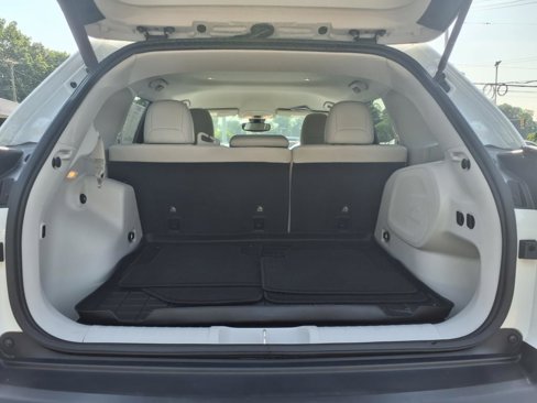 Used 2020 Jeep Cherokee Limited image 19