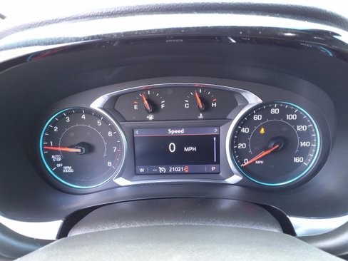 Used 2021 Chevrolet Traverse LT image 16