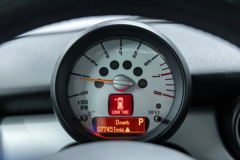 Used 2011 MINI Cooper Hardtop image 17