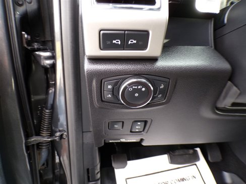 Used 2018 Ford F250 Lariat w/ Lariat Ultimate Package image 33
