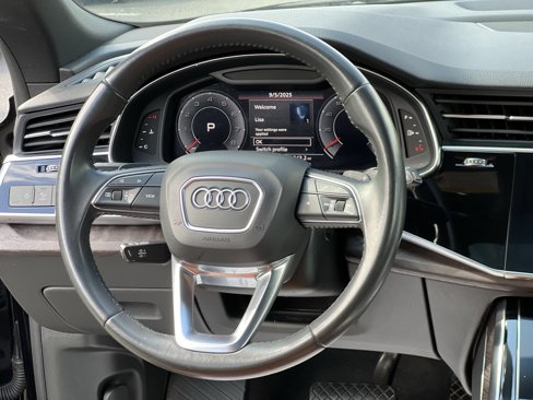 Used 2020 Audi Q8 Premium w/ Convenience Package image 17