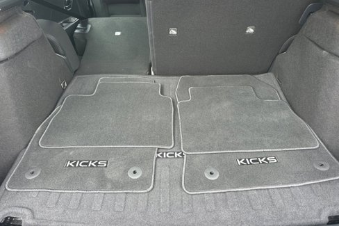 Used 2025 Nissan Kicks S w/ Charging Package image 16