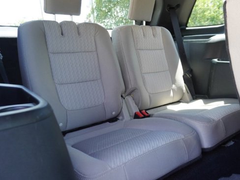 Used 2019 Ford Explorer FWD image 14