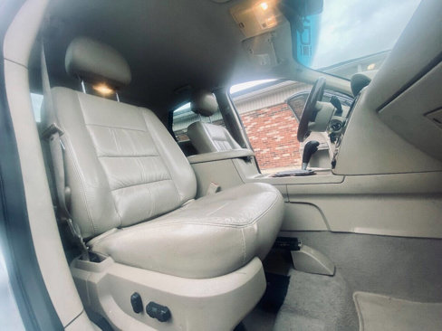 Used 2006 Ford Five Hundred Limited image 29