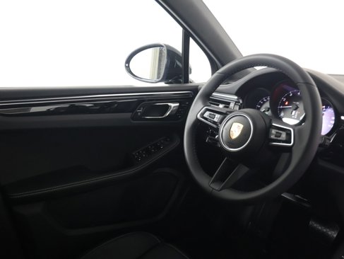 New 2024 Porsche Macan image 12
