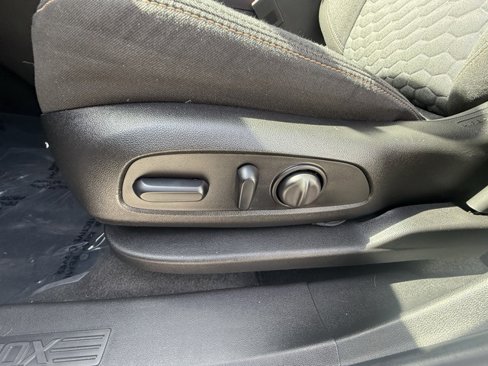 Used 2019 Chevrolet Equinox LT image 15