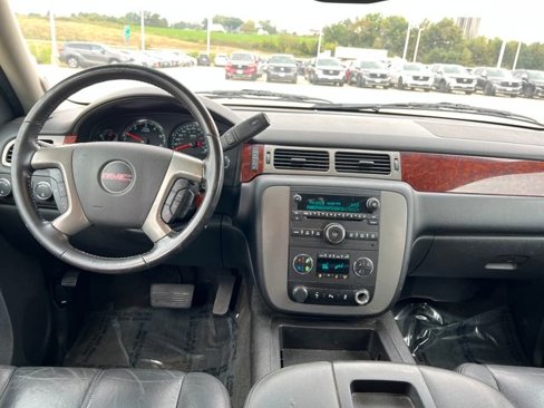 Used 2014 GMC Yukon XL SLT image 11