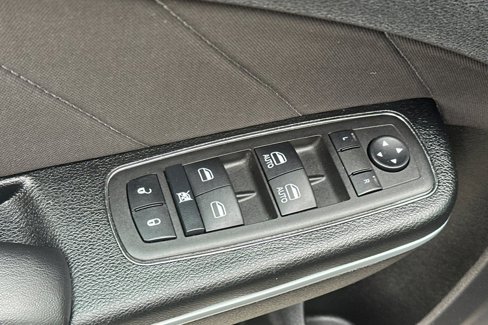 Used 2023 Dodge Charger SXT image 12