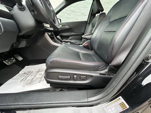 Used 2017 Honda Accord Sport Special Edition image 14