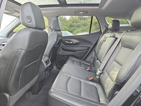Certified 2023 GMC Terrain SLT w/ Elevation Edition image 10