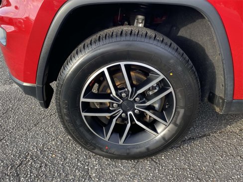 Used 2020 Jeep Grand Cherokee Trailhawk image 8