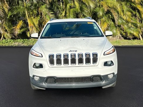 Used 2015 Jeep Cherokee Latitude image 2