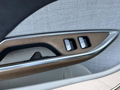 Used 2022 Lucid Air Grand Touring image 12