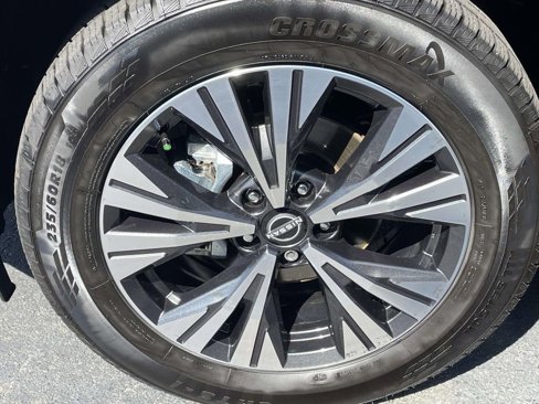 Used 2023 Nissan Rogue SV image 11