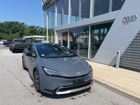 Used 2024 Toyota Prius Prime Premium w/ Advanced Technology Package image 2
