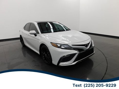 Used 2024 Toyota Camry XSE image 1