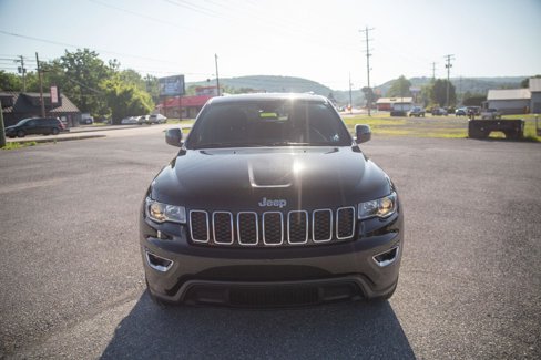 Used 2021 Jeep Grand Cherokee Laredo image 8