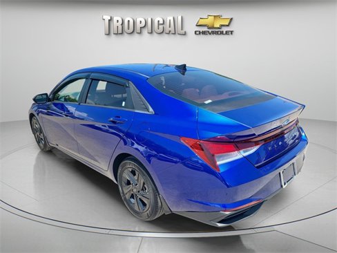 Used 2022 Hyundai Elantra SEL image 3