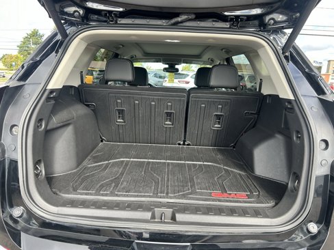 Used 2022 GMC Terrain Denali w/ Black Diamond Edition image 29