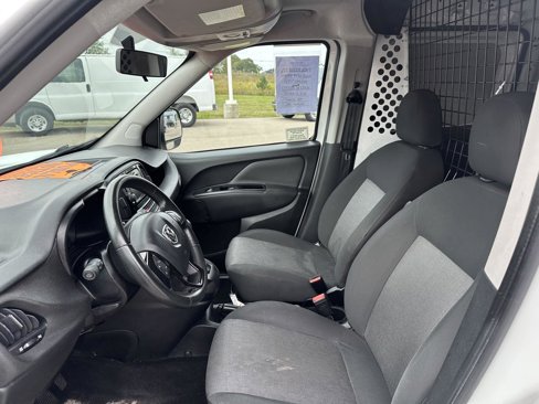 Used 2016 RAM ProMaster City Tradesman SLT w/ Rear Back-up Camera Group image 15