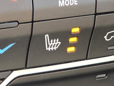 Used 2019 Jeep Wrangler Unlimited Sahara image 13