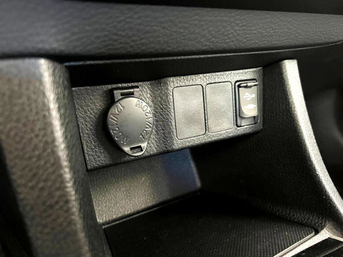 Used 2014 Toyota Corolla LE image 23