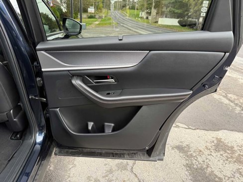 Used 2024 MAZDA CX-90 3.3 Turbo w/ Preferred Plus image 33