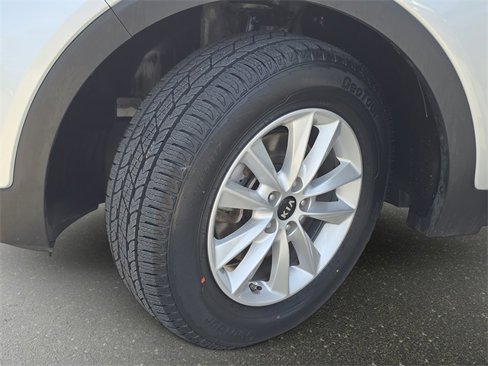 Used 2020 Kia Sorento LX w/ LX I4 Convenience Package image 34