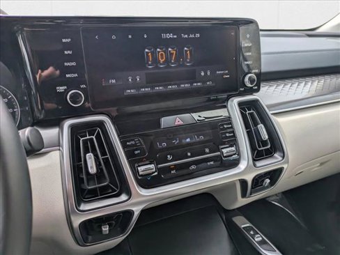 Used 2022 Kia Sorento S w/ Panoramic Sunroof Package image 15