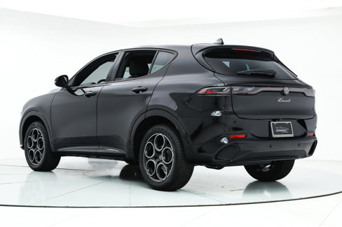 New 2025 Alfa Romeo Tonale image 3