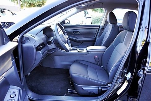 Used 2024 Nissan Sentra SV image 13