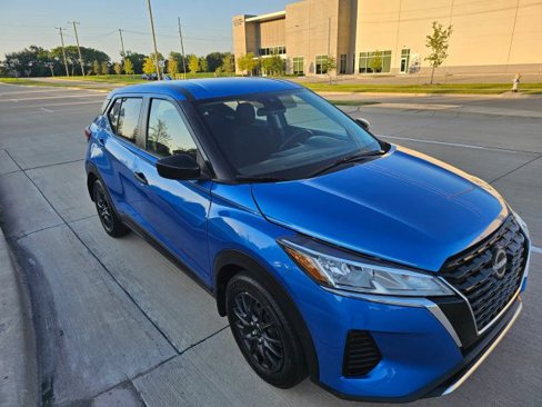Used 2024 Nissan Kicks S image 2