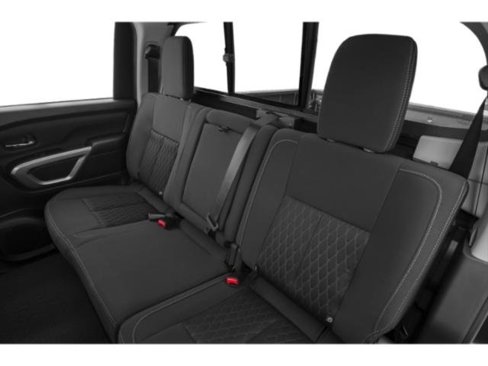 Used 2019 Nissan Titan SV image 17