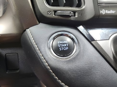 Used 2014 Toyota RAV4 Limited image 33