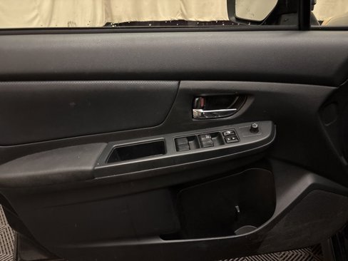 Used 2013 Subaru Crosstrek 2.0i Limited w/ Popular Pkg 2 image 11
