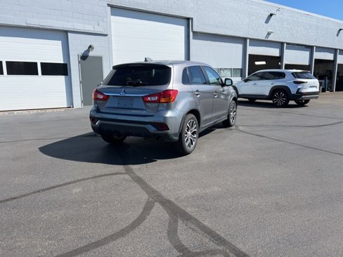 Used 2018 Mitsubishi Outlander Sport SE image 8