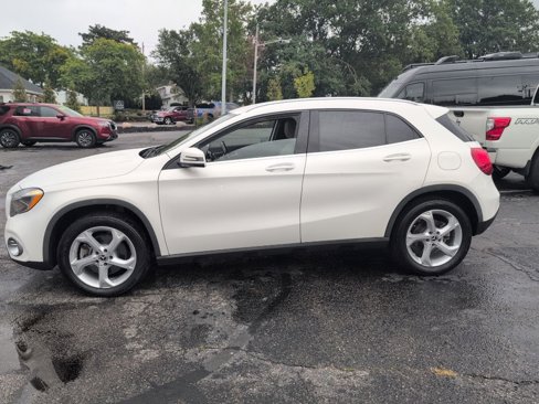 Used 2018 Mercedes-Benz GLA 250 4MATIC image 2
