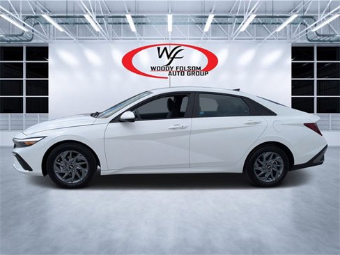 Used 2024 Hyundai Elantra SEL image 6